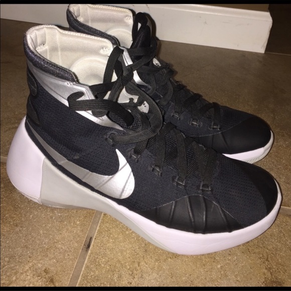nike hyperdunk womens